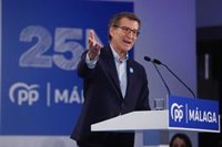 Feijóo pide al Gobierno que deje intereses electorales, "salga de las trincheras" y piense en feminismo de consenso