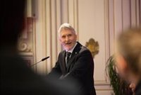 La oposición concluye que los vídeos de Melilla contradicen a Marlaska y no descartan una investigación en el Congreso