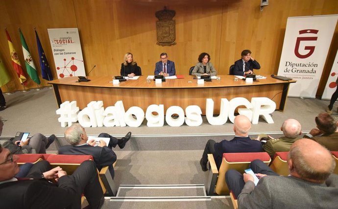 La Diputación de Granada acoge una jornada sobre el potencial de desarrollo de las comarcas de la provincia.