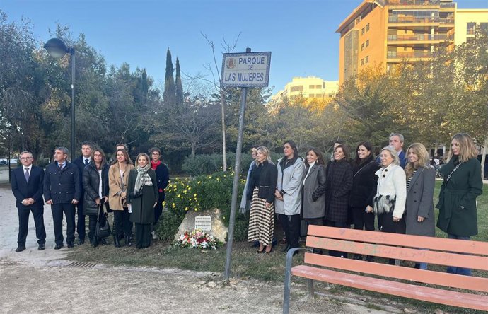 Acto de los 'populares' con motivo del 25-N, en el Parque de las Mujeres.