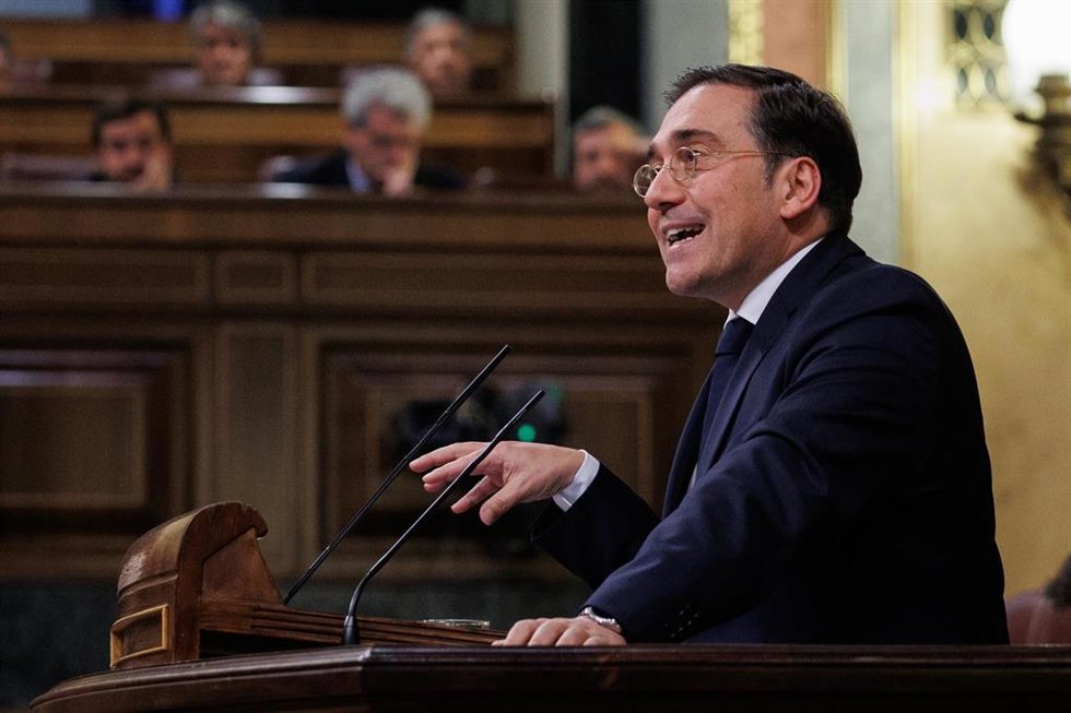 El ministro de Asuntos Exteriores, Unión Europea y Cooperación, José Manuel Albares, en una sesión plenaria en el Congreso de los Diputados, a 24 de noviembre de 2022, en Madrid (España). 