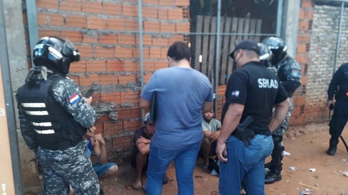Archivo - Policías de Paraguay