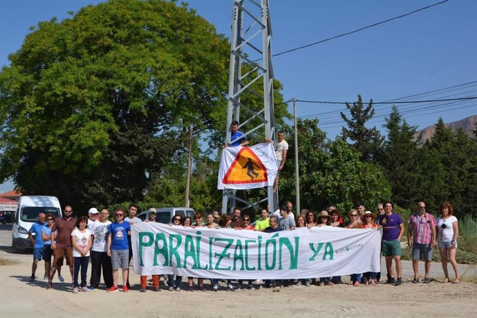 Movilización en contra del proyecto de instalación de una línea de 20.000 voltios en Santomera (Murcia)