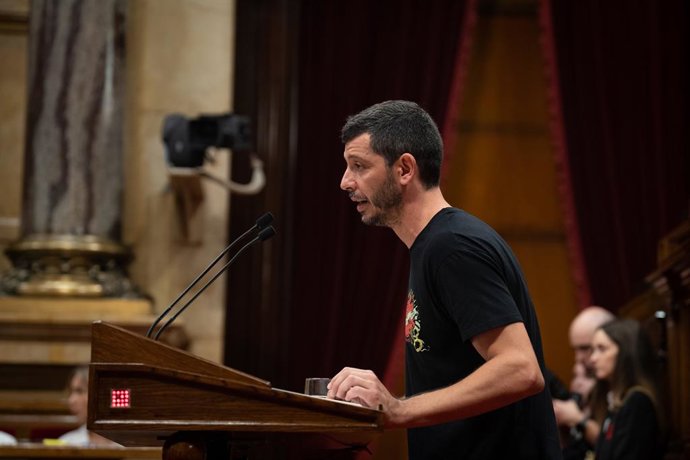 Archivo - El diputat de la CUP Xavier Pellicer