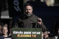 Abascal afirma que "la mayoría de los españoles y la mitad de Podemos" piensa igual que la diputada de Vox sobre Montero