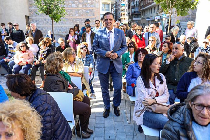 El alcalde de Murcia, José Antonio Serrano, ha asistido esta mañana al evento Miguel Hernández en la memoria 1942-2022'