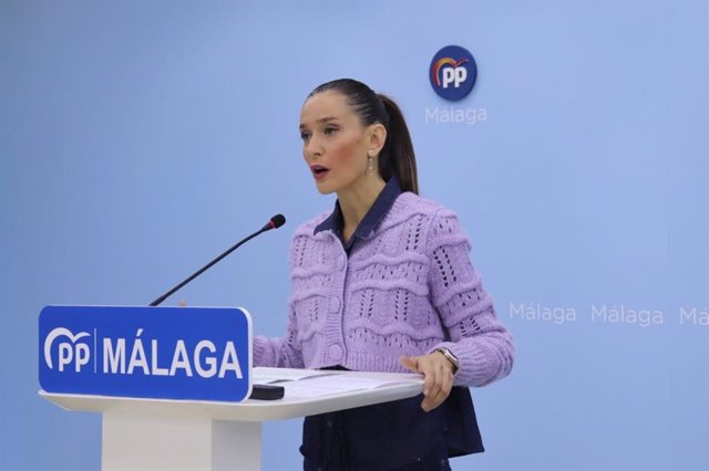 La portavoz del PP de Málaga, Elisa Pérez de Siles, en rueda de prensa