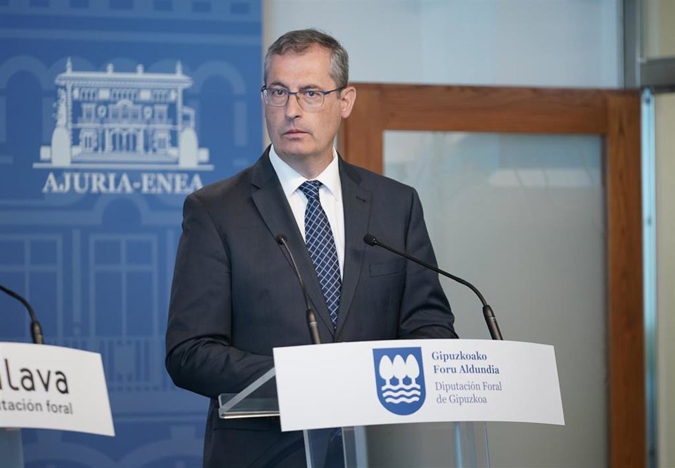 Archivo - El diputado general de Bizkaia, Markel Olano, comparece en Lehendakaritza con motivo de la inflación, a 28 de julio de 2022, en Vitoria, Álava, País Vasco (España).