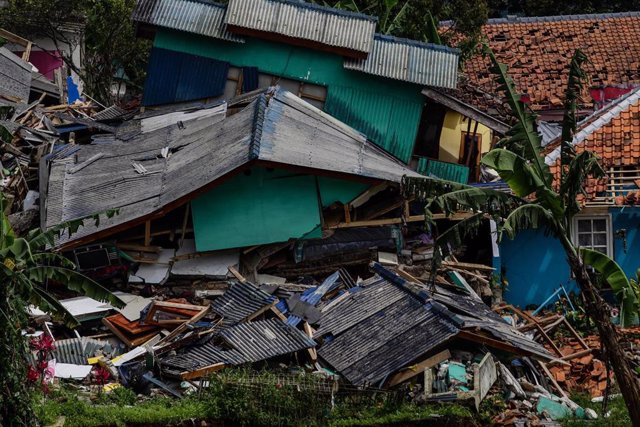 Terremoto que afectó a la pronvincia del oeste de Java, Cianjur, Indonesia.
