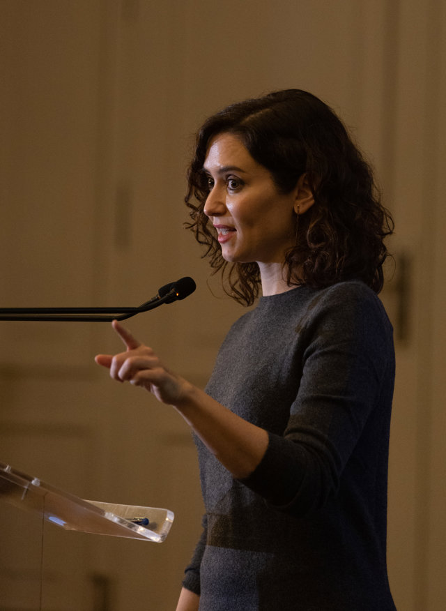 La presidenta de la Comunidad de Madrid, Isabel Díaz Ayuso, interviene durante el acto del VII aniversario de Madrid Foro Empresarial, en el Hotel Wellington, a 28 de noviembre de 2022, en Madrid (España).