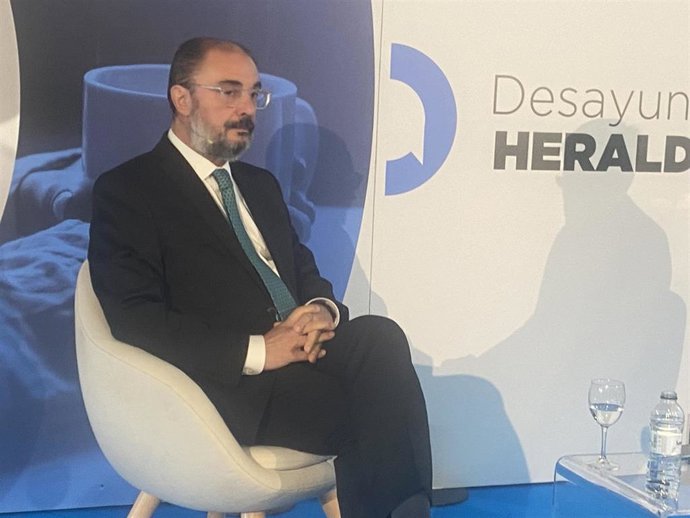 El presidente del Gobierno de Aragón, Javier Lambán, en los Desayunos de Heraldo de Aragón.