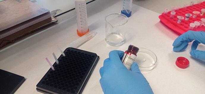 Crean un nuevo test que detecta burundanga y droga caníbal en muestras de saliva y bebidas de forma rápida y sencilla