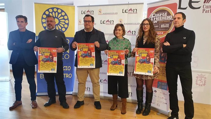 Ayuntamiento, organizadores y patrocinadores durante la presentacuón del festival en León.