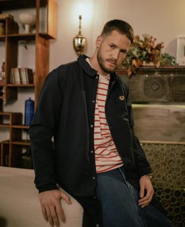 El portero de la Real Sociedad Alex Remiro en una sesión de fotos para la firma de moda Kaotiko.