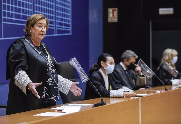 Archivo - La fiscal superior del tribunal valenciano, Teresa Gisbert