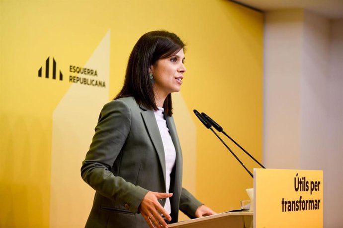 La secretaria general adjunta y portavoz de ERC, Marta Vilalta, en rueda de prensa.