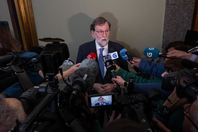 El expresidente del Gobierno Mariano Rajoy atiende a los medios en la inauguración del acto de homenaje '20 años en Carlos Casares', en el Pazo do Hórreo, a 28 de noviembre de 2022, en Santiago de Compostela, A Coruña, Galicia (España). 