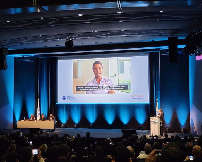 Málaga durante la defensa de la candidatura de la Expo 2027 en  París