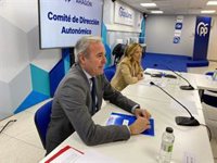 Azcón (PP) dice que Sánchez "basa su política en la mentira" y Lambán "hace lo mismo"