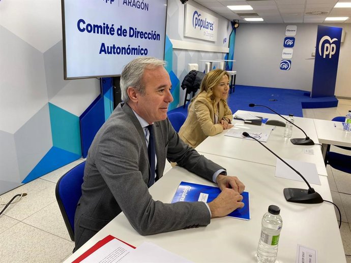 El presidente del PP Aragón, Jorge Azcón, y la secretaria general, Ana Alós.