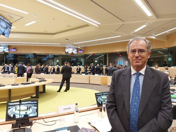 El vicepresidente y consejero de Educación y Universidades, Enrique Ossorio, asiste al Consejo de Ministros de Educación de la Unión Europea.