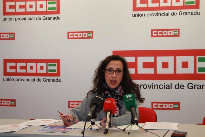 La secretaria general del sindicato de Enseñanza de CCOO Granada, Mercedes González