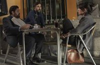 Imágenes inéditas desde el rodaje de Reina roja, que anuncia nuevos fichajes