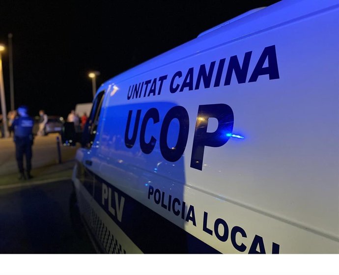 Archivo - Policía Local en la zona de ocio en imagen de archivo