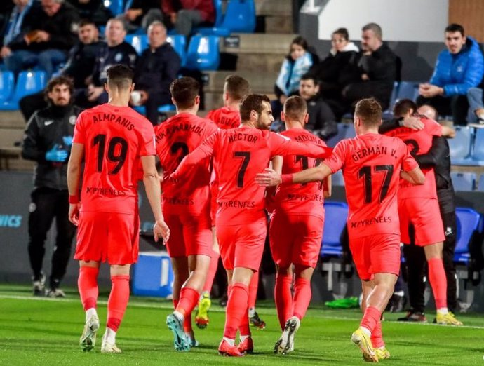 Los jugadores del FC Andorra celebran el gol de Bakis ante la UD Ibiza en LaLiga SmartBank 2022-2023