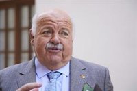 Aguirre no entiende que Vox rechace participar de forma activa en actos institucionales del Parlamento