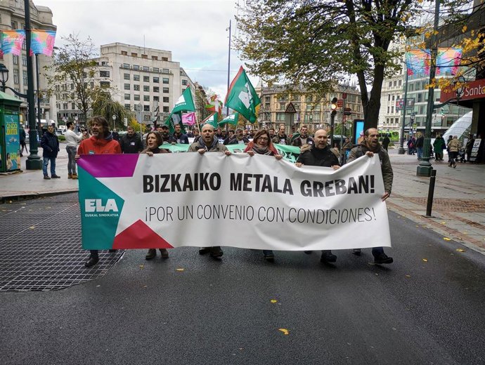 Manifestación de ELA Metal de Bizkaia en Bilbao