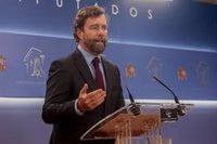 Vox llama al PP a distanciarse del Gobierno tras sus propuestas para el TC