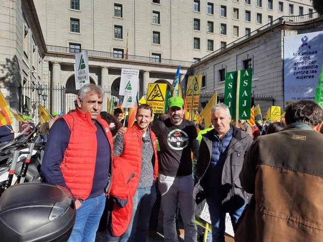 UAGN se manifiesta en Madrid en protesta por el incremento de los costes energéticos.