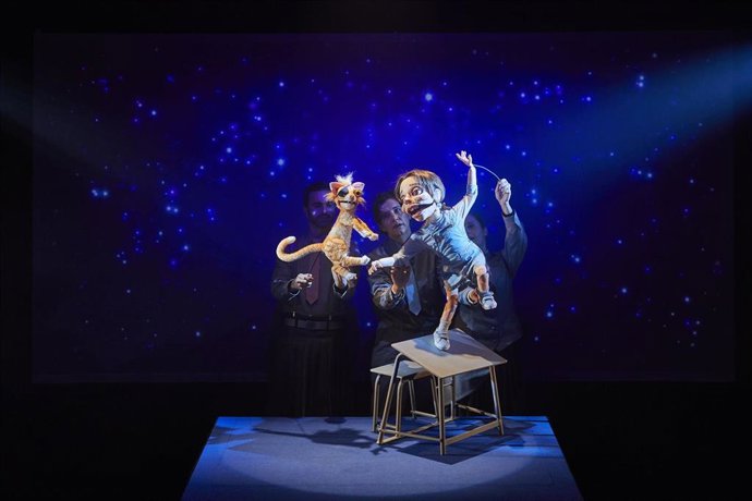 Archivo - La obra 'Cris pequeña valiente'.