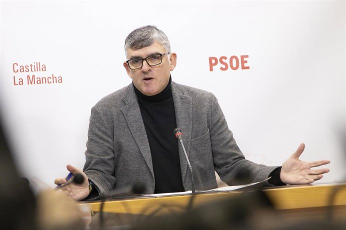 El diputado del PSOE Ángel Tomás Godoy