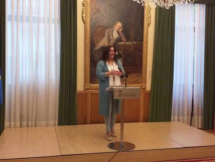 Archivo - Marina Pineda (PSOE), concejala de Hacienda del Ayuntamiento de Gijón