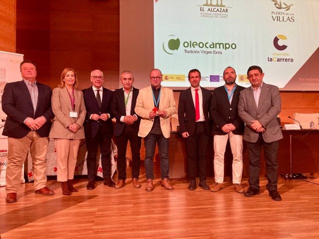 Acto de Cruz Roja de reconocimiento