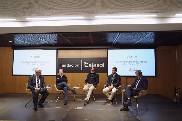 Cesur analiza en Sevilla la ciberseguridad empresarial en España: "Todos necesitamos un hacker"