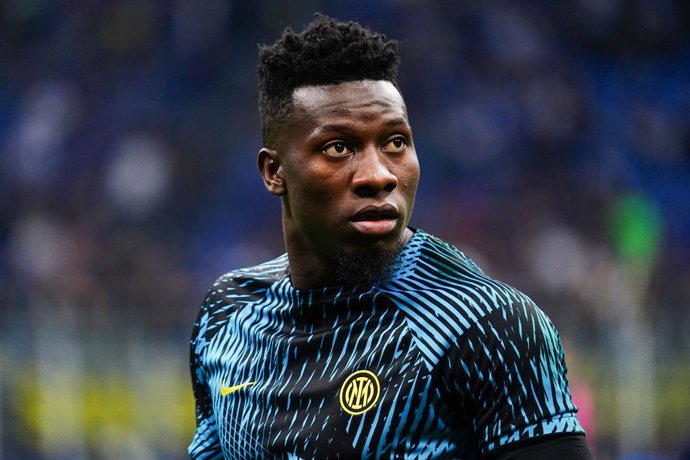 Archivo - André Onana (FC Inter) warmup before the UEFA Champions League, Group C football match between FC Internazionale and Viktoria Plzen (Pilsen) on October 26, 2022 at Giuseppe Meazza stadium in Milan, Italy - Photo Morgese-Rossini / DPPI