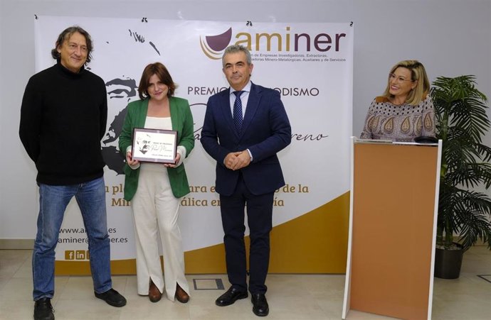 Eva Villegas gana el III Premio de periodismo 'Paco Moreno' de Aminer sobre minería metálica andaluza