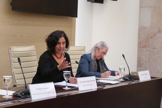 Susanna Segovia durante la constitución de la Comissió d'Investigació sobre la Pederstia.