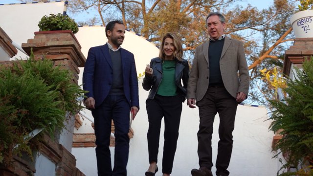 La ministra de Transportes, Movilidad y Agenda Urbana, Raquel Sánchez; el secretario general del PSOE de Andalucía, Juan Espadas, y el secretario general del PSOE de Málaga, Daniel Pérez