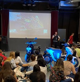 Algunos de los alumnos participantes durante el workshop