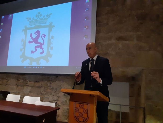 El alcalde de León, José Antonio Diez, participa en la jornada.