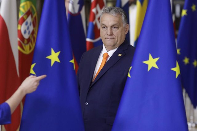 Archivo - Arxiu - 12 December 2019, Belgium, Brussels: Hungary Prevaler Minister Viktor Orban arrives for the family photo during the European Council summit in Brussels. Photo: Thierry Roge/BELGA/dpa