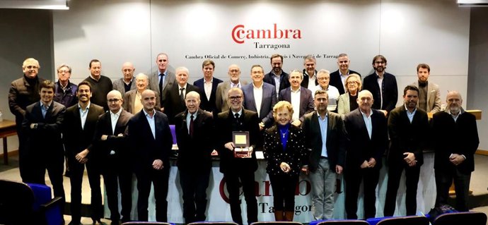 El expresidente del Port de Tarragona, Josep Maria Cruset, con la Clau d'Or.