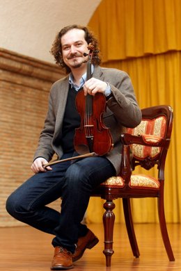 El profesor y músico José Manuel Gil de Gálvez