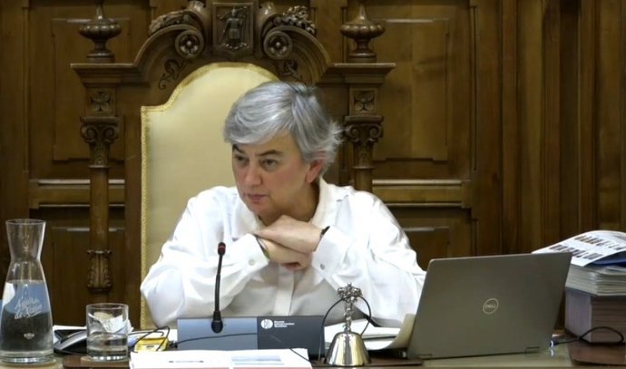 La alcaldesa de Gijón, Ana González, duante el Pleno  de Debate del Estado del Municipio