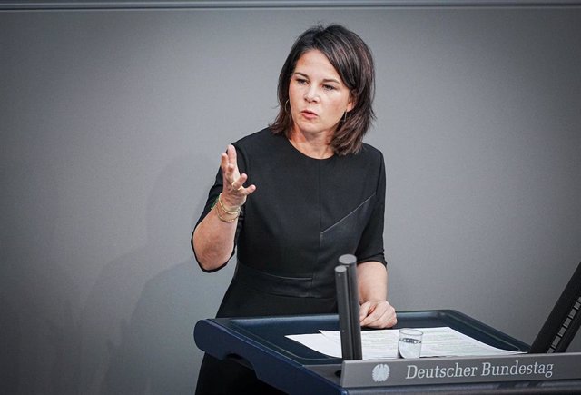 La ministra de Asuntos Exteriores de Alemania, Annalena Baerbock, en el Parlamento, el Bundestag.
