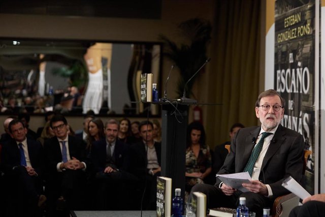 El ex presidente del Gobierno Mariano Rajoy presenta el libro ‘El escaño de Satanás’ del vicesecretario general institucional del PP en el Hotel Intercontinental, a 30 de noviembre de 2022, en Madrid (España). ‘